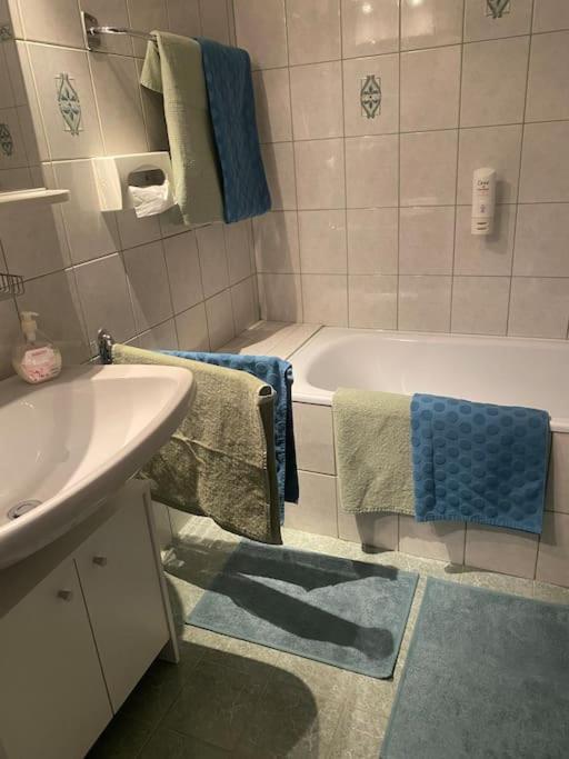 Schoene Ferienwohnung Mit Wolfgangseeblick Strobl Exteriör bild