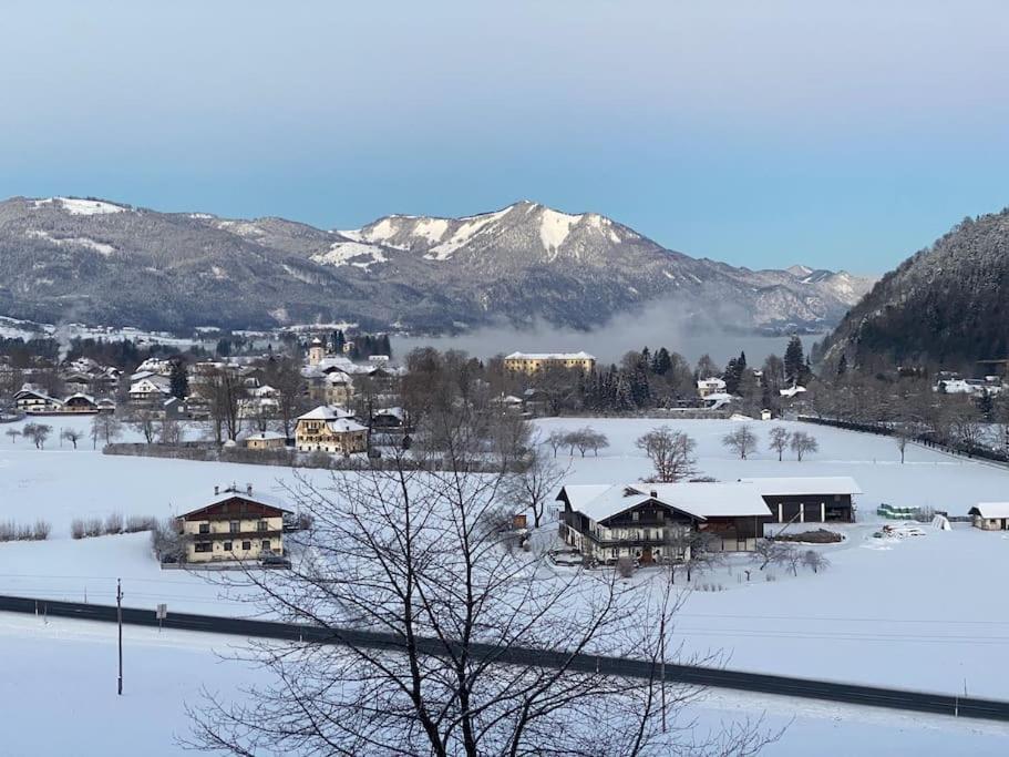 Schoene Ferienwohnung Mit Wolfgangseeblick Strobl Exteriör bild