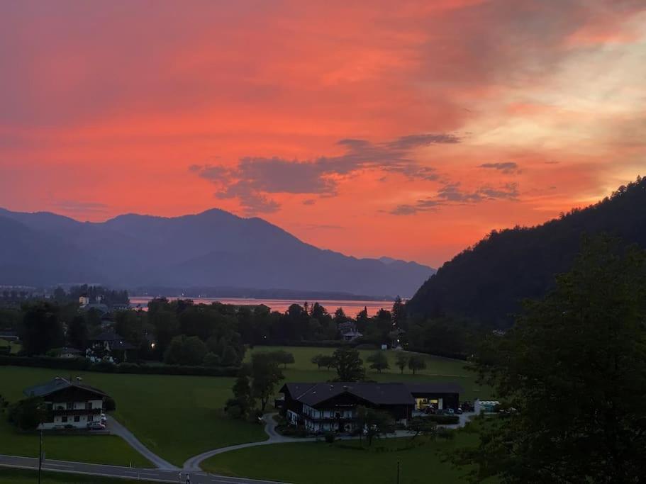Schoene Ferienwohnung Mit Wolfgangseeblick Strobl Exteriör bild